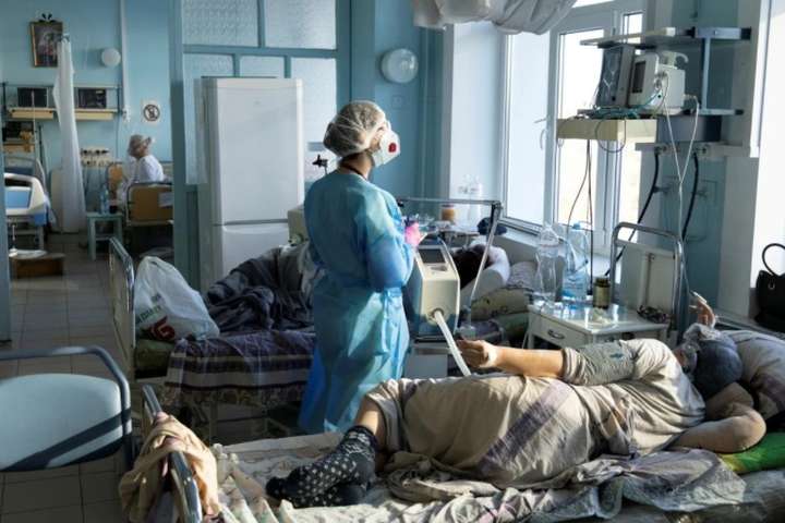 В Україні різкий стрибок нових випадків коронавірусу – понад 35 тисяч