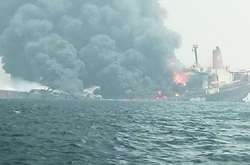 Біля берегів Нігерії вибухнуло судно з нафтою (відео)