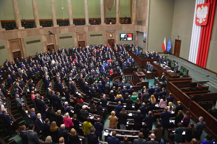 Сенат Польщі одноголосно схвалив резолюцію на підтримку України