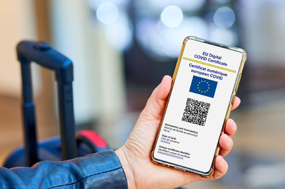 В ЕС хотят продлить действие цифрового Covid-сертификата до лета 2023 года