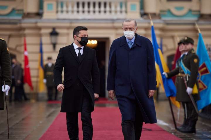 Ердоган через день після візиту в Україну захворів на Covid-19