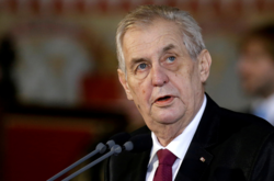 Президент Чехії виступив проти відправлення військових НАТО в Україну