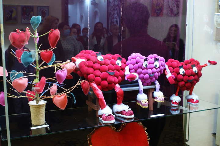 У Вінниці відкрилася виставка еко-іграшок (фото)