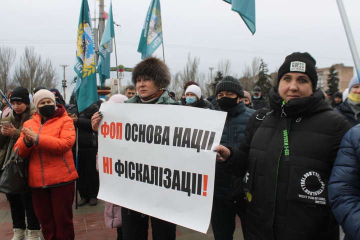 Україну охопили протести. Підприємці вийшли проти касових апаратів (фото, відео)