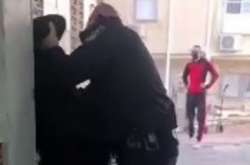 Ізраїльські поліцейські застосували силу до чоловіка без захисної маски (відео)