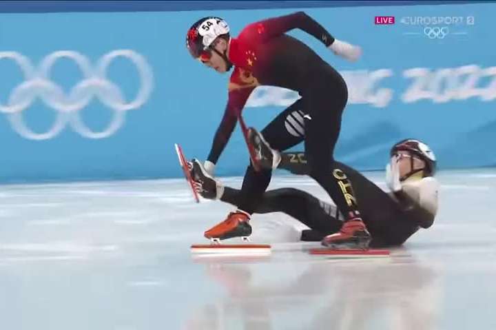 Свавілля на Олімпіаді: в шорт-треку всі медалі судді віддають китайцям (відео)
