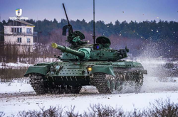 Основной танк украинской армии модернизирован. Фото испытаний