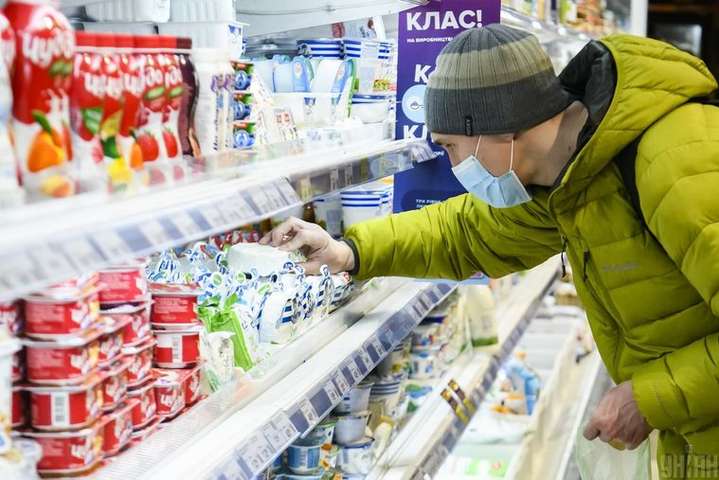 Голова Спілки молочних підприємств розказав, як супермаркети «нагинають» виробників