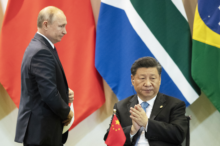 Си Цзиньпин стал председателем комиссии по ликвидации России