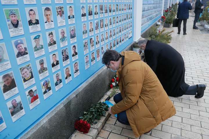 Голова ОБСЄ вшанував пам’ять жертв російської агресії (фото)