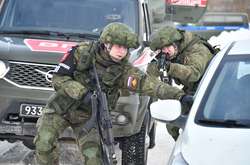 Россияне сами не знают, будут ли наступать или только позвякают оружием