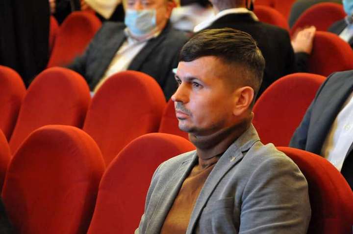 ЗМІ: депутат Луцької міськради від «слуг» не відвідує сесій, переховуючись від колекторів