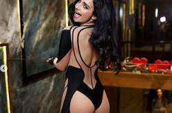 Какая порнография! Тринчер досталось от поклонников за «голый» наряд