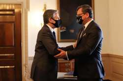 Із Вашингтона повідомили деталі спілкування посадовців