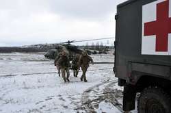 Окупанти на Донбасі поранили двох українських військових