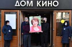 Зинаиду Кириенко похоронили не рядом с супругом (фото)