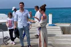 Остапчук с женой арендовали на Мальдивах виллу за 50 тыс. грн. в сутки (видео)