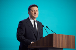 Зеленский созывает на встречу дипломатов в Мариуполе – СМИ