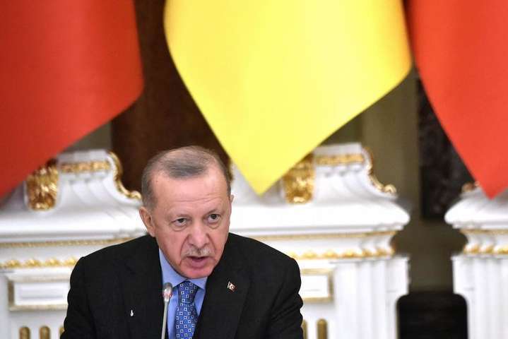 Президент Туреччини пропонує провести тристоронню зустріч із Зеленським і Путіним 