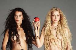 Голые сестры Хадид в рекламе Versace: из одежды – только сумки (фото)