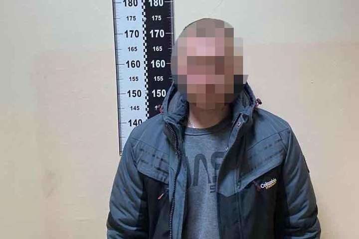Поліція затримала молодика з Луганщини, який торгував наркотиками у Вінниці (фото)