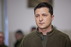 Зеленский отреагировал на обстрел детсада в Станице Луганской