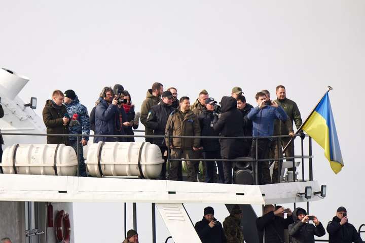 Зеленський вийшов у море на військовому судні (фото)