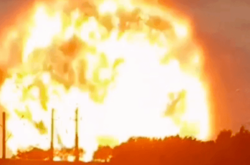 Черговий вибух у Луганську: горіла газова АЗС (відео)