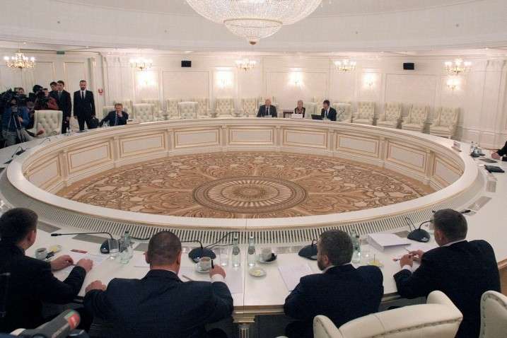 Росія не взяла участь у позачерговому засіданні Тристоронньої контактної групи