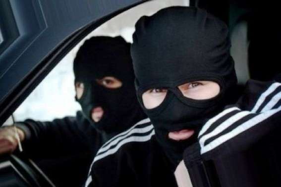 На Одещині підлітки створили «банду» та грабували односельчан