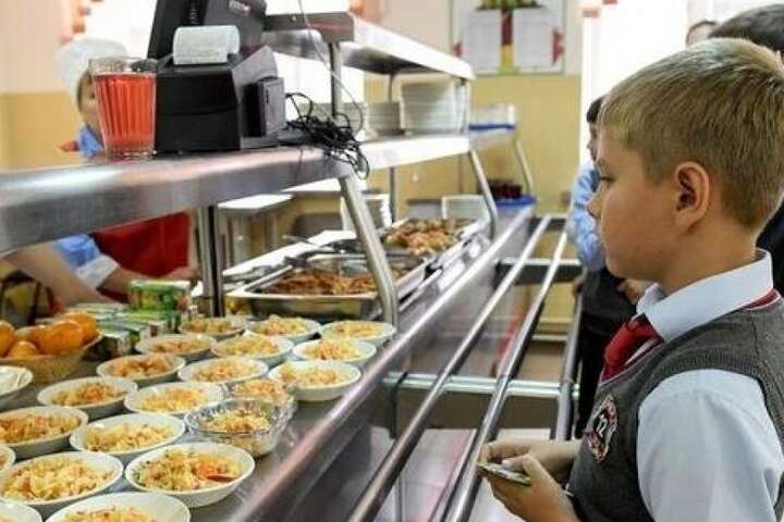 В Одесі тисячі школярів залишилися без безкоштовного харчування: що сталося