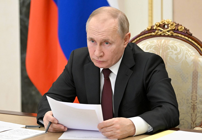 Путин дал добро на ввод войск в Украину: опубликованы указы