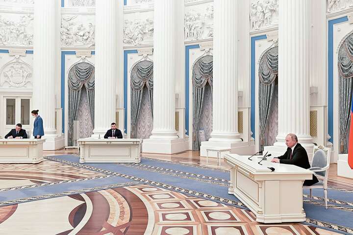 У Держдуму надійшли для ратифікації підписані Путіним угоди з «ЛДНР»