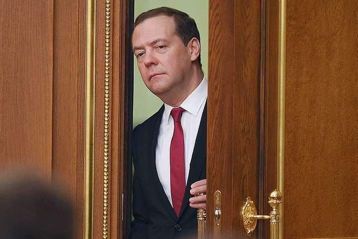 Росія готова до санкцій: Медведєв розповів, що буде після визнання «Л/ДНР»