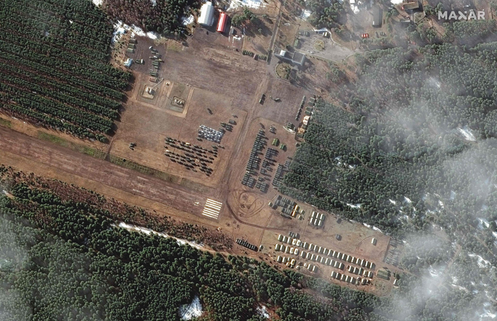 Путинская армия в Беларуси: спутники зафиксировали новое скопление вблизи Украины