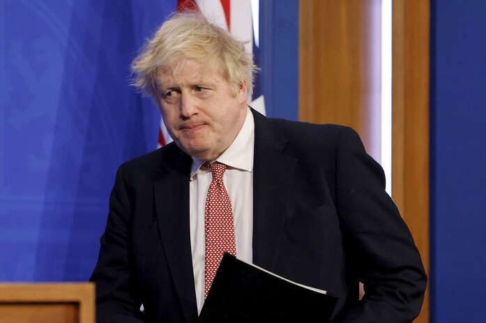 Прем'єр Британії скликав екстрений саміт НАТО