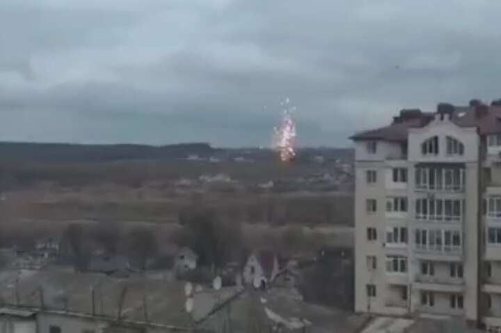 Військові знищили два російських гвинтокрили біля Гостомеля 