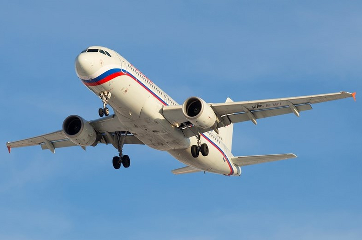 Чехія закриває авіапростір для російських авіакомпаній   