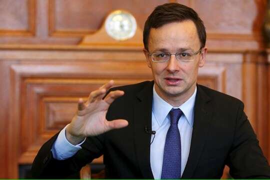 Угорщина готова стати посередником переговорів України та Росії