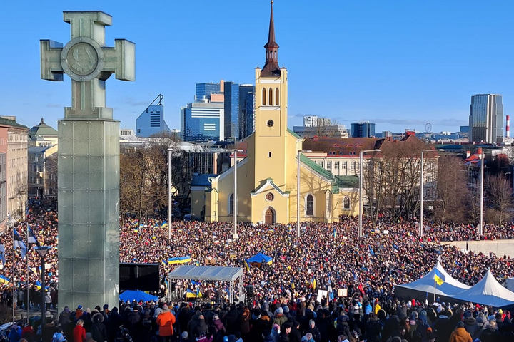 Естонія зібрала найбільшу в історії демонстрацію на підтримку України. Фото