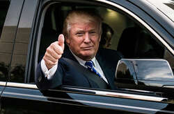 Трамп заявив, що молиться за українців