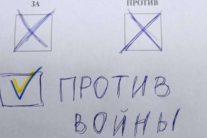 Білоруси на референдумі висловлюються проти війни з Україною (фото)
