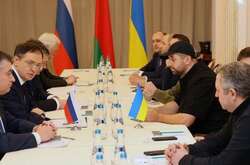  Переговори відбуваються на Гомельщині на березі річки Прип'ять 