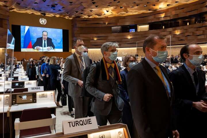 Радбез ООН: дипломати перед виступом Лаврова встали і вийшли