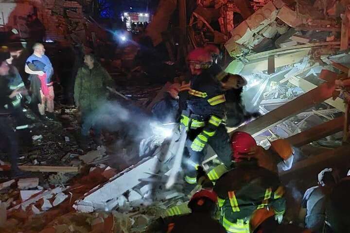 У Житомирі внаслідок авіаудару пошкоджені 10 будинків, є загиблі