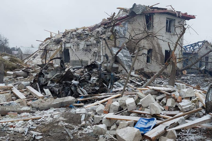 Обстріл житлових будинків у Житомирі: кількість жертв збільшується 