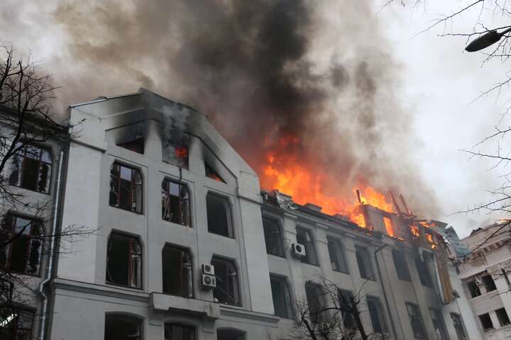 Харківщина у вогні: ворог продовжує атакувати місто та околиці (фото)