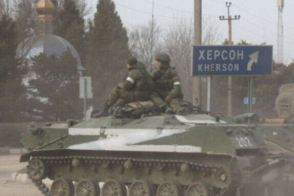 Українська армія поклала у Херсоні близько тисячі російських солдат – Арестович