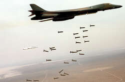 На чорноморському узбережжі зафіксовано скидання російськими літаками касетних бомб РБК-500