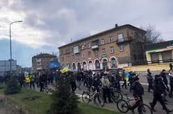 Жителі Мелітополя з 1 березня кожного дня виходять на акцію протесту проти російських окупантів